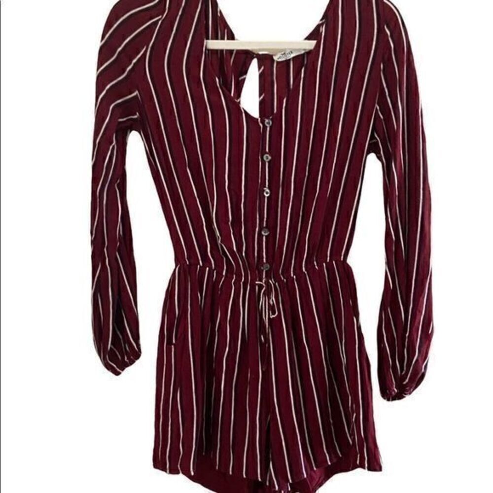 Hollister patterned romper || size Medium